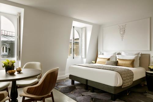 Estudio Executive del hotel La Clef Champs-Élysées Paris By The Crest Collection. Foto 1