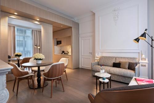 Apartamento de 1 dormitorio del hotel La Clef Champs-Élysées Paris By The Crest Collection. Foto 3
