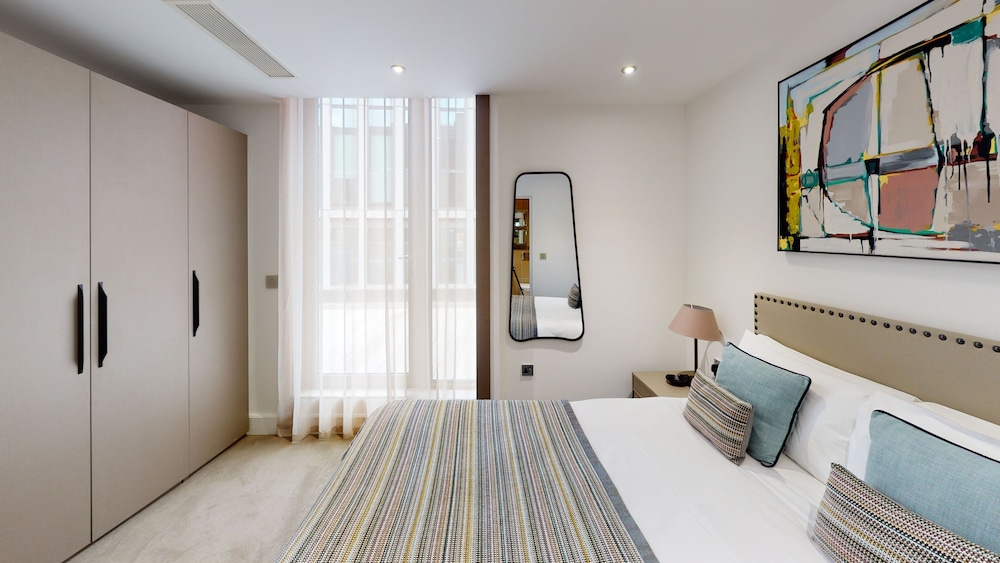 Suite ejecutiva, 2 habitaciones, balcón del hotel The Chronicle by Supercity Aparthotels. Foto 4