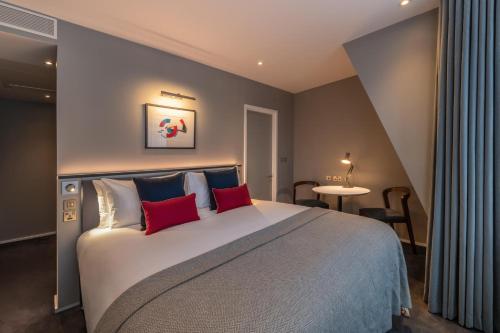 Habitación con 1 cama extragrande o 2 individuales del hotel The Resident Covent Garden. Foto 2