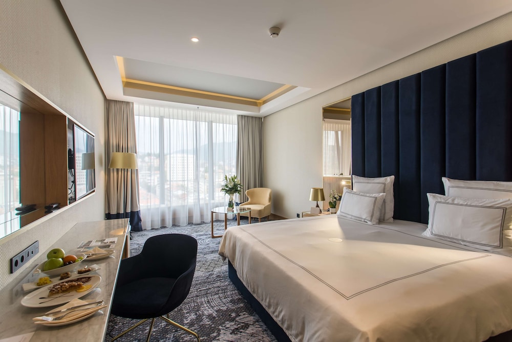 Habitación Premier Suiza King del hotel Swissotel Sarajevo
