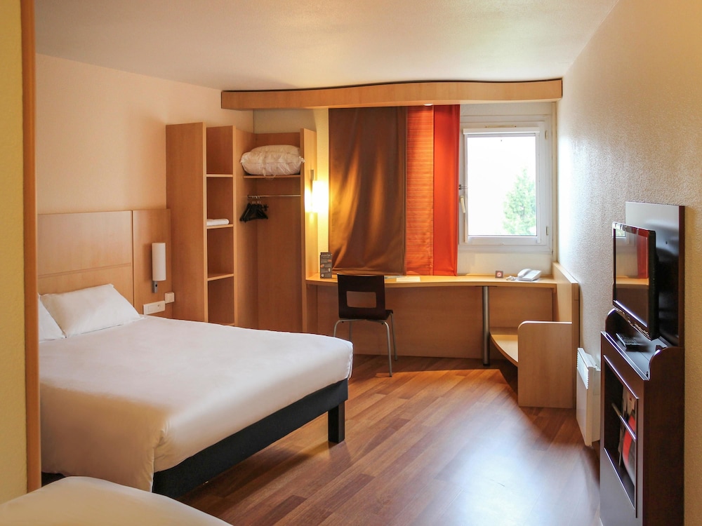 Habitación Estándar con 1 cama doble del hotel ibis Chateau Thierry. Foto 1