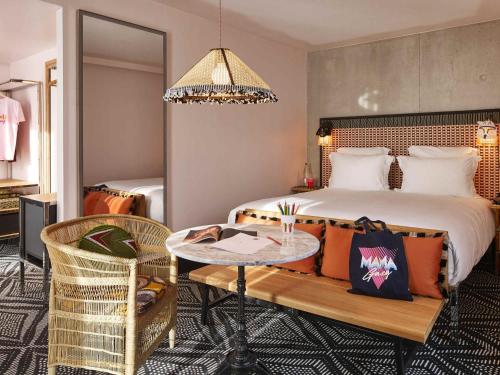 XXL Mama Family Twin Room del hotel Mama Shelter Paris West. Foto 1