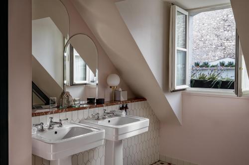 Suite Junior - Parisian Eaves del hotel Grands Boulevards Experimental. Foto 3