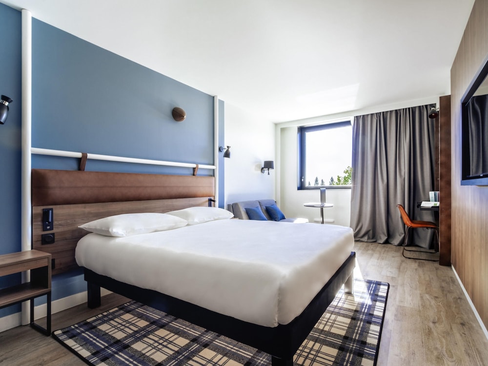Habitación Estándar con 1 cama doble del hotel ibis Styles Castelnaudary. Foto 5