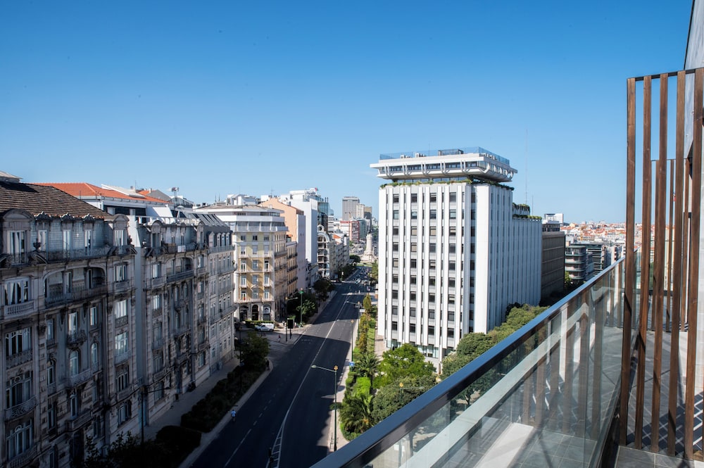 Medium Mama Doble King con Balcón y Vistas a la Avenida del hotel Mama Shelter Lisboa. Foto 7