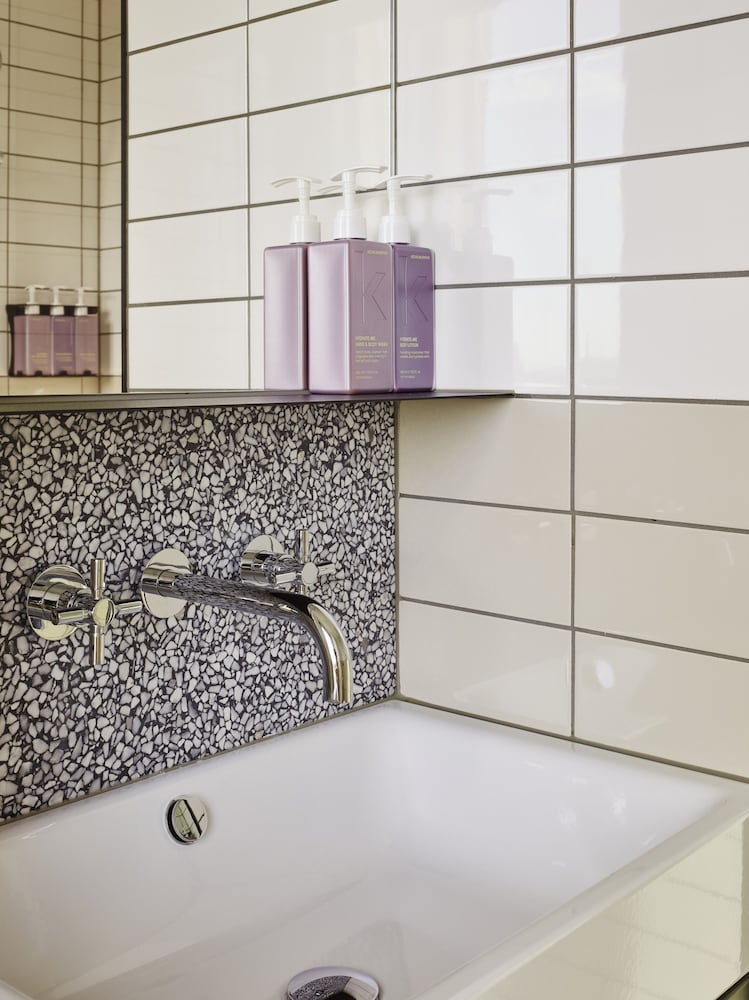 Habitación de diseño (TRIBE Essential) del hotel Tribe London Canary Wharf. Foto 7