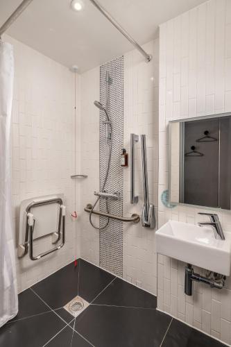 Alojamiento Doble con ventana - Adaptada para personas con discapacidad del hotel Point A Kensington Olympia