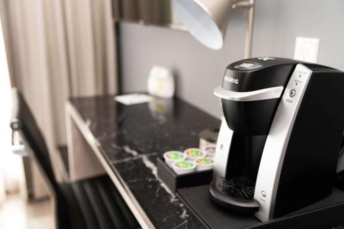 Habitación - No fumadores - Cama grande del hotel Wingate by Wyndham New York Midtown South/5th Ave. Foto 3