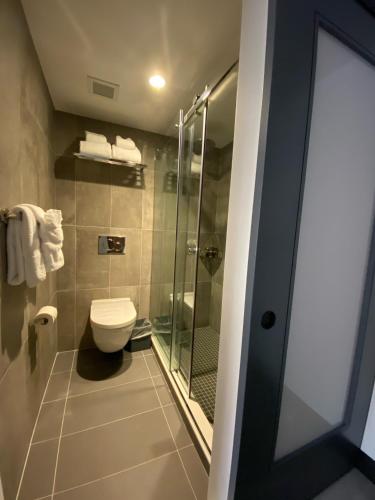 Habitación - No fumadores - Cama grande del hotel Wingate by Wyndham New York Midtown South/5th Ave. Foto 6