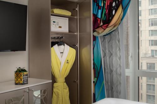 Alojamiento Cosmo Connector del hotel Staypineapple, An Artful Hotel, Midtown. Foto 8