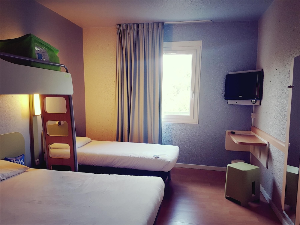 Habitación Familiar del hotel Ibis Budget Arles Palais Des Congres. Foto 2