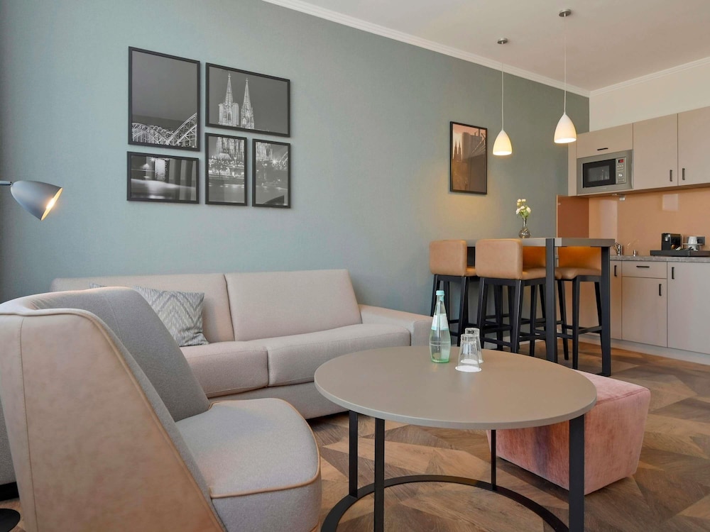 Apartamento del hotel Mercure Köln Belfortstraße. Foto 1