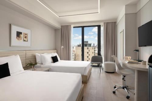 Habitación Doble Estándar con 2 camas dobles del hotel Indigo Williamsburg - Brooklyn, An Ihg. Foto 1