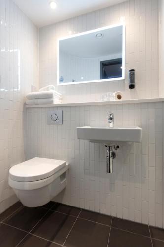 Habitación acogedora, incluye 2 camas del hotel Point A Dublin Parnell Street. Foto 6