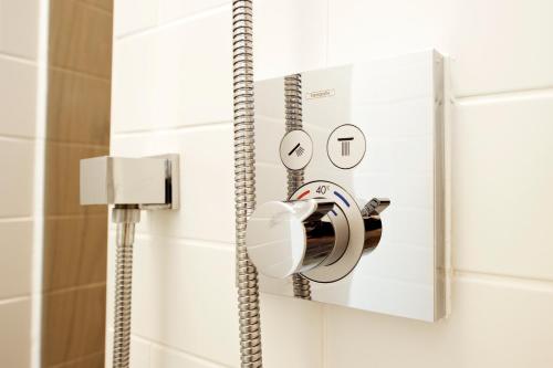 Estudio Doble con 2 camas individuales del hotel Wilde Aparthotels by Staycity Covent Garden. Foto 2