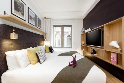 Estudio Doble con 2 camas individuales del hotel Wilde Aparthotels by Staycity Covent Garden. Foto 8