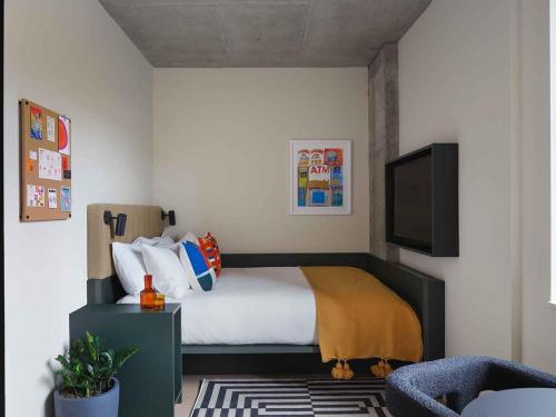Habitación Sleeper - 1 cama grande del hotel Penny Williamsburg. Foto 5