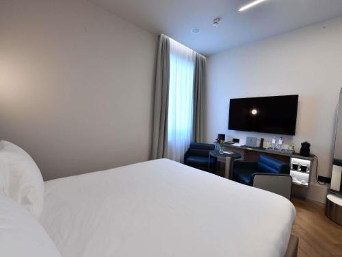 Habitación Superior - vistas a la bahía del hotel Palazzo Tirso Cagliari Mgallery. Foto 2