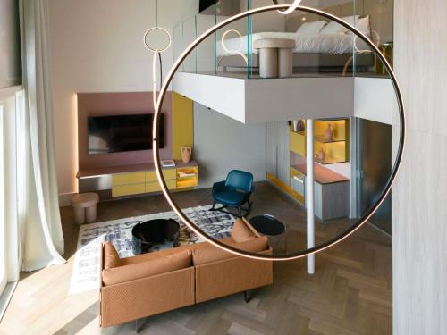 Suite Privilege con vistas a la bahía del hotel Palazzo Tirso Cagliari Mgallery. Foto 2