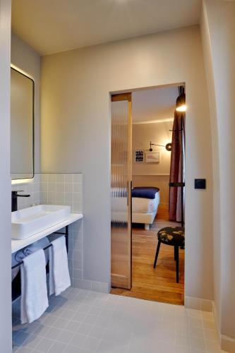 Habitación Doble Estándar del hotel Tinah Paris - Reaumur Montorgueil. Foto 7