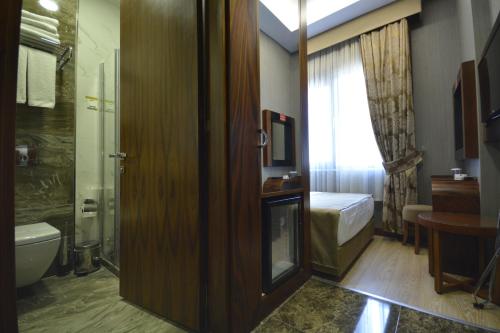 Habitación Individual Pequeña del hotel Piya Sport. Foto 1