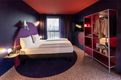Habitación Doble Estándar del hotel Ibis Styles Muenchen Perlach. Foto 10