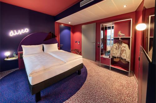 Habitación Doble Estándar del hotel Ibis Styles Muenchen Perlach. Foto 15