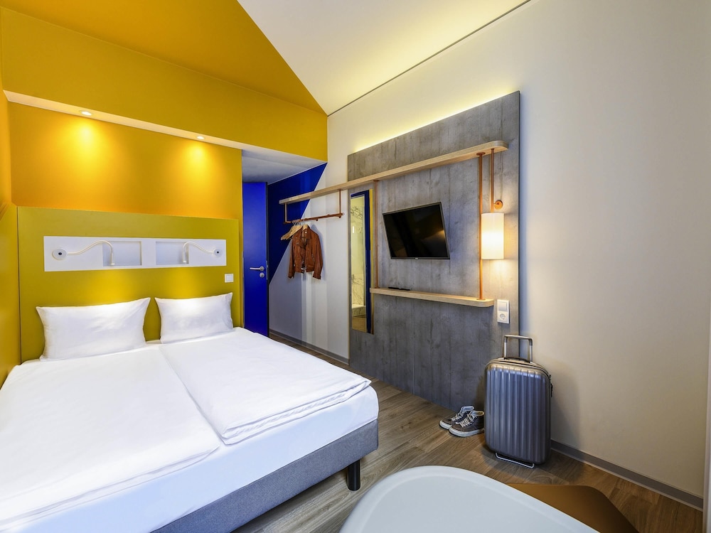 Habitación doble estándar con cama doble del hotel Ibis Budget Bremen City Center