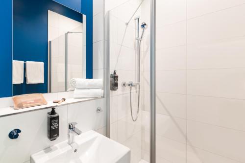 TWIN - Habitación con camas individuales del hotel Ibis Budget Ludwigsburg. Foto 6