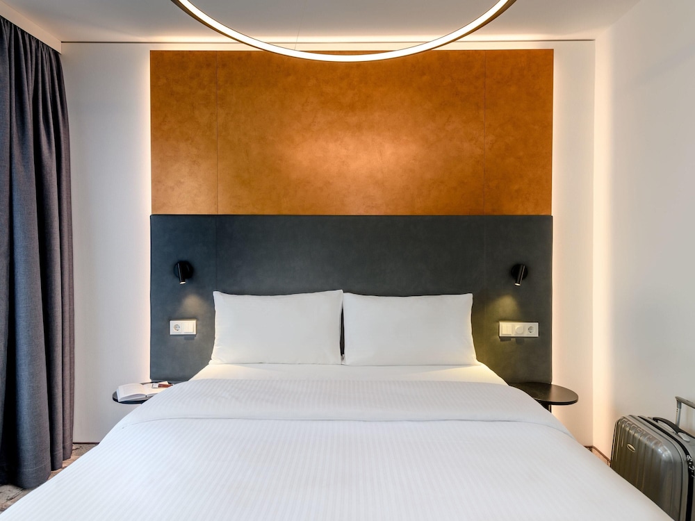 Habitación Doble Confort con 1 cama doble (160 x 200 cm) del hotel Ibis Styles Bamberg. Foto 2