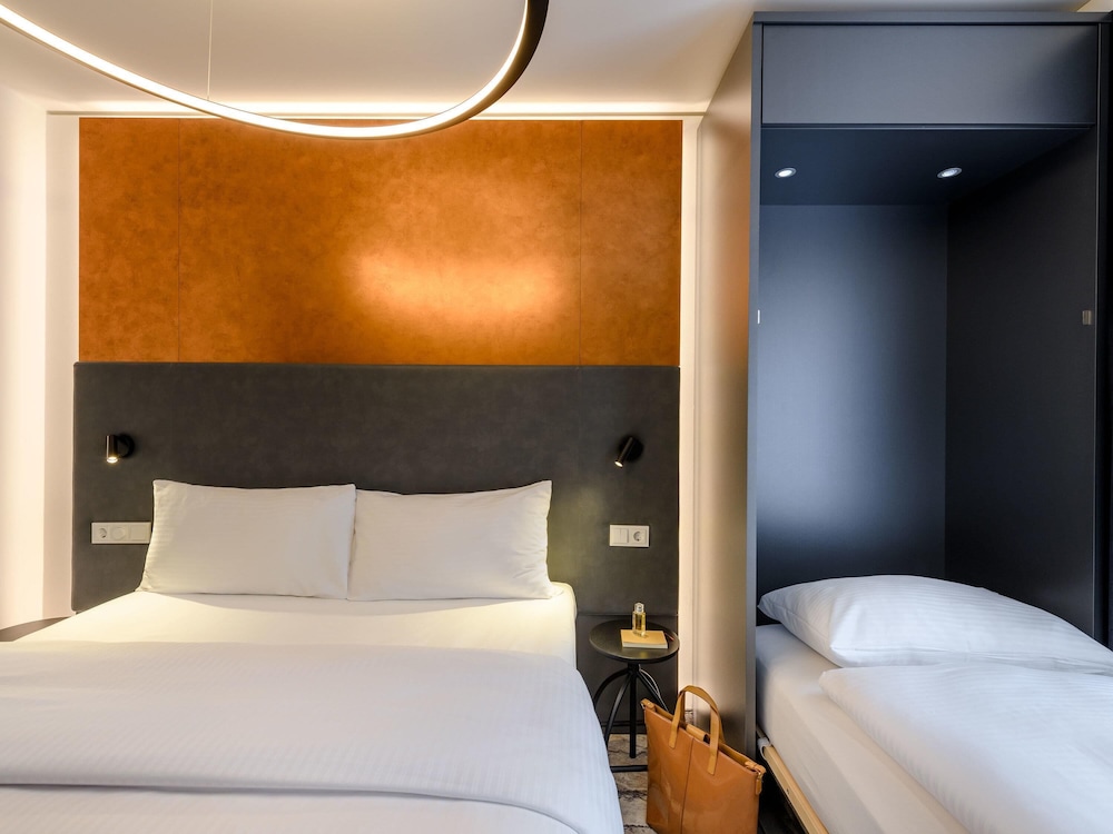 All Comfort Space - Habitación familiar confort con 1 cama doble del hotel Ibis Styles Bamberg. Foto 5
