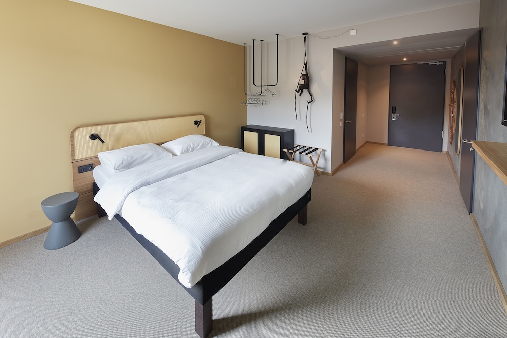 Suite Familiar Estándar con 2 habitaciones comunicadas del hotel ibis Styles Bayreuth. Foto 2