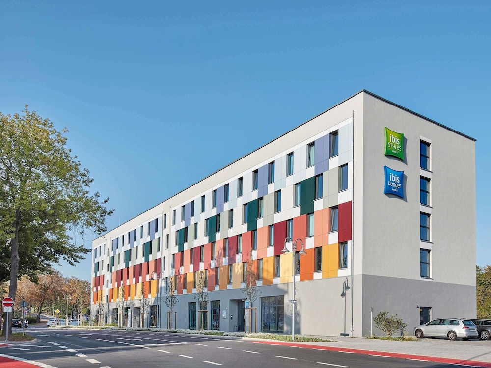 Suite Familiar Estándar con 2 habitaciones comunicadas del hotel ibis Styles Bayreuth. Foto 5