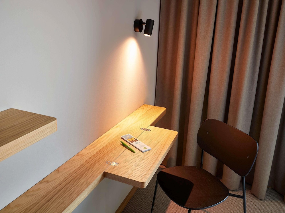 Suite Familiar Estándar con 2 habitaciones comunicadas del hotel ibis Styles Bayreuth. Foto 10