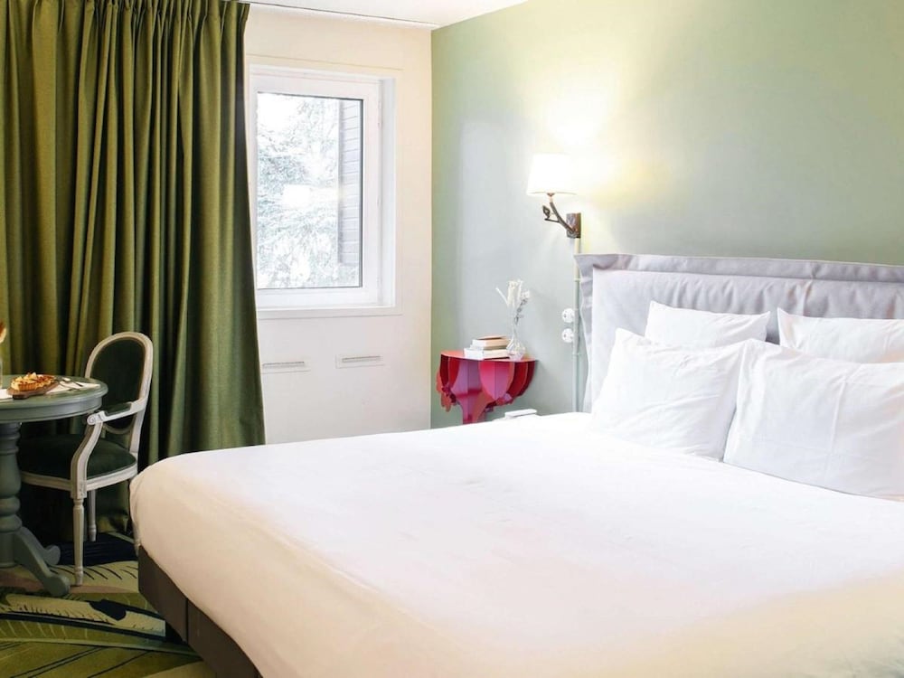Habitación Privilegiada con 1 cama doble del hotel Demeures De Campagne Parc Du Coudray – Mercure. Foto 2