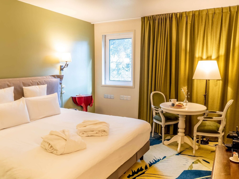 Habitación Privilegiada con 1 cama doble del hotel Demeures De Campagne Parc Du Coudray – Mercure. Foto 6