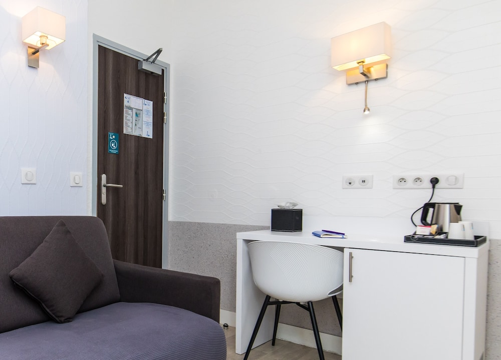 Suite Business del hotel De Paris Montparnasse. Foto 4
