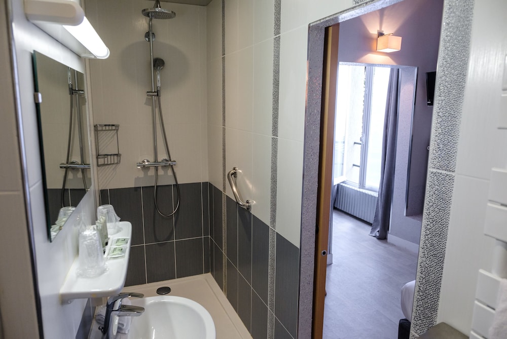 Suite Business del hotel De Paris Montparnasse. Foto 16