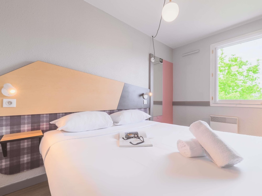 Habitación Pure con cama doble del hotel Greet Annecy Cran Gevrier By Accor. Foto 7
