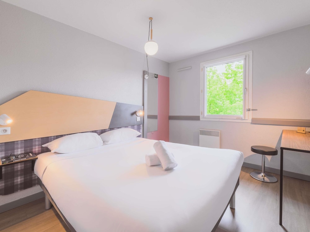 Habitación Pure con cama doble del hotel Greet Annecy Cran Gevrier By Accor. Foto 9