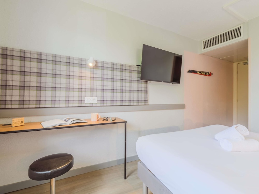 Habitación Pure con cama doble del hotel Greet Annecy Cran Gevrier By Accor. Foto 15