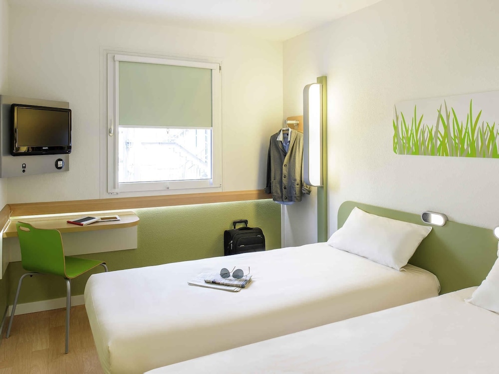 TWIN - Habitación con camas individuales del hotel ibis budget Lyon Saint Genis Laval