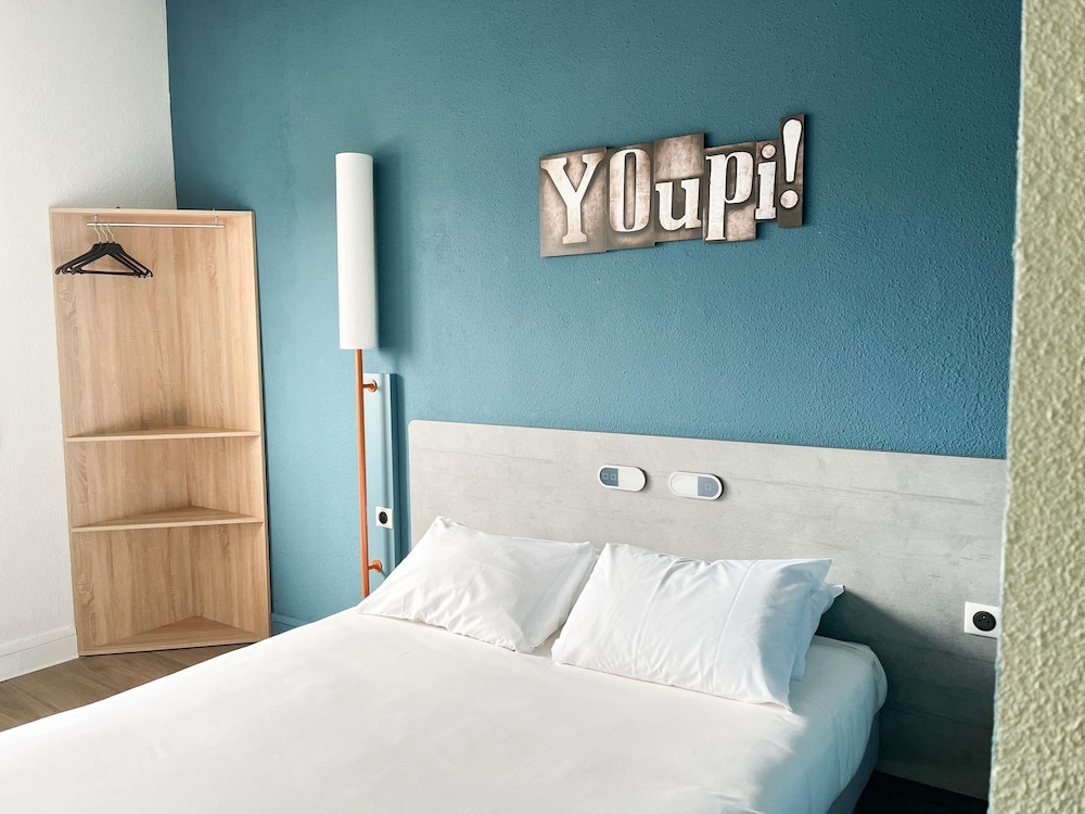 Habitación doble con 1 cama doble del hotel Ibis Budget Alès Saint Christol. Foto 4