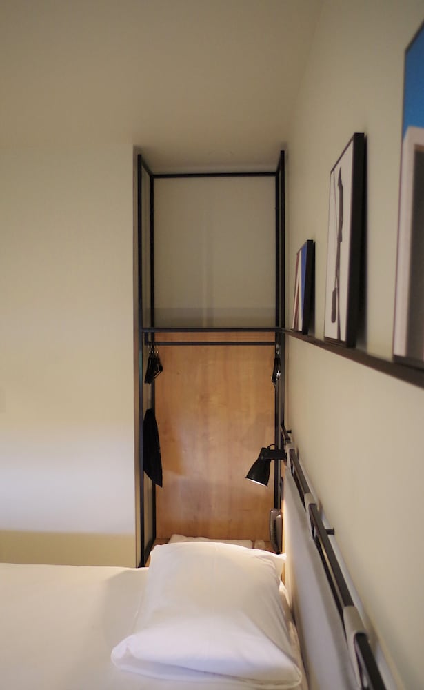 Habitación Estándar con 1 cama doble del hotel Ibis Lunel Petite Camargue. Foto 10