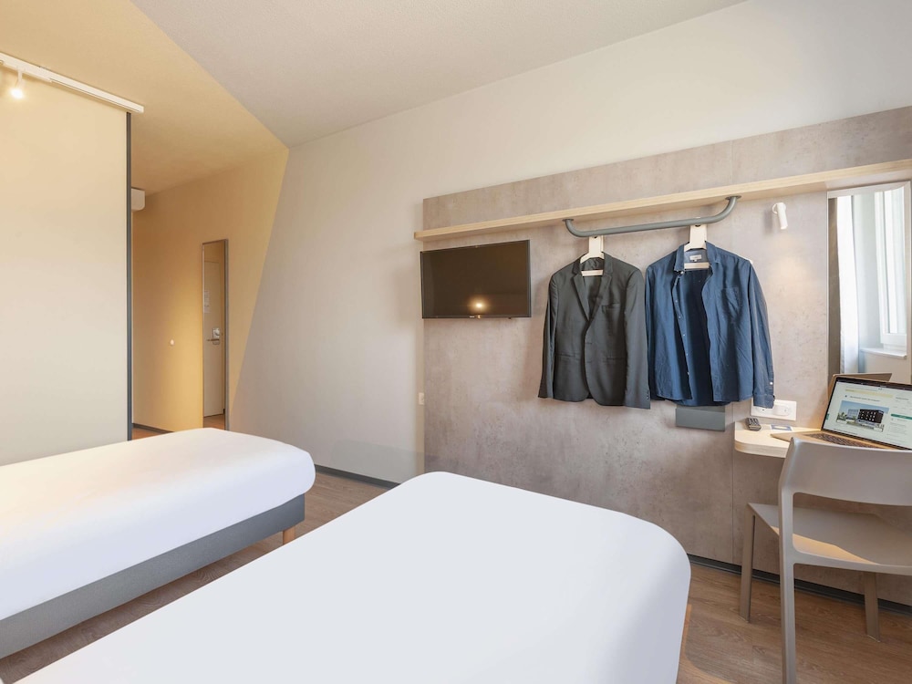 Habitación estándar con 2 camas individuales del hotel Ibis Budget Mont De Marsan