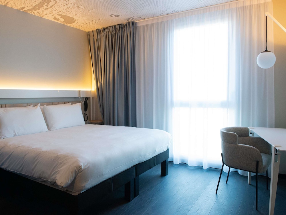 Habitación Deluxe con 1 cama doble del hotel Ibis Montlhery Paris Sud