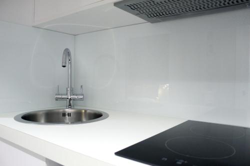 Estudio Triple del hotel NOX Waterloo. Foto 6