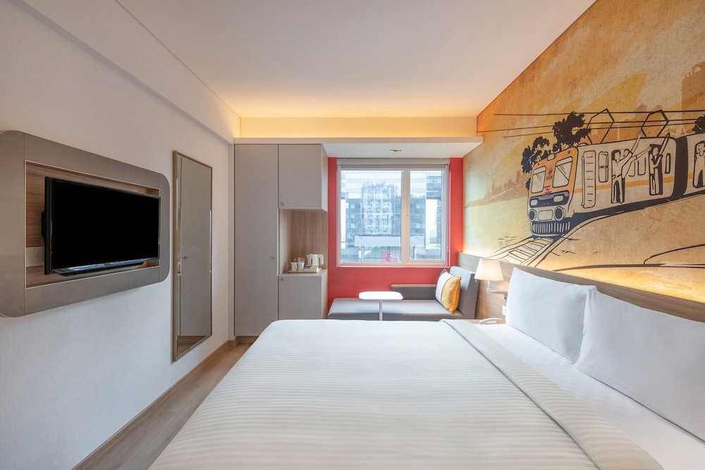 Habitación Estándar con 1 Cama Queen del hotel Ibis Mumbai Vikhroli. Foto 1