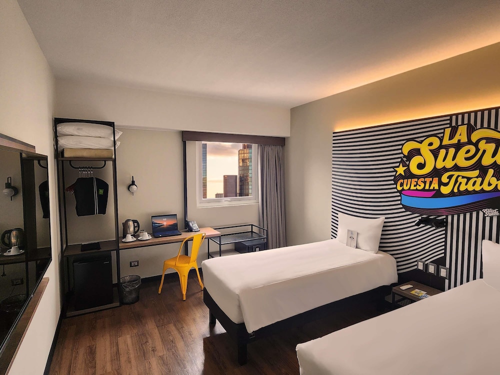Standard con dos camas individuales del hotel ibis Styles Lima San Isidro. Foto 6
